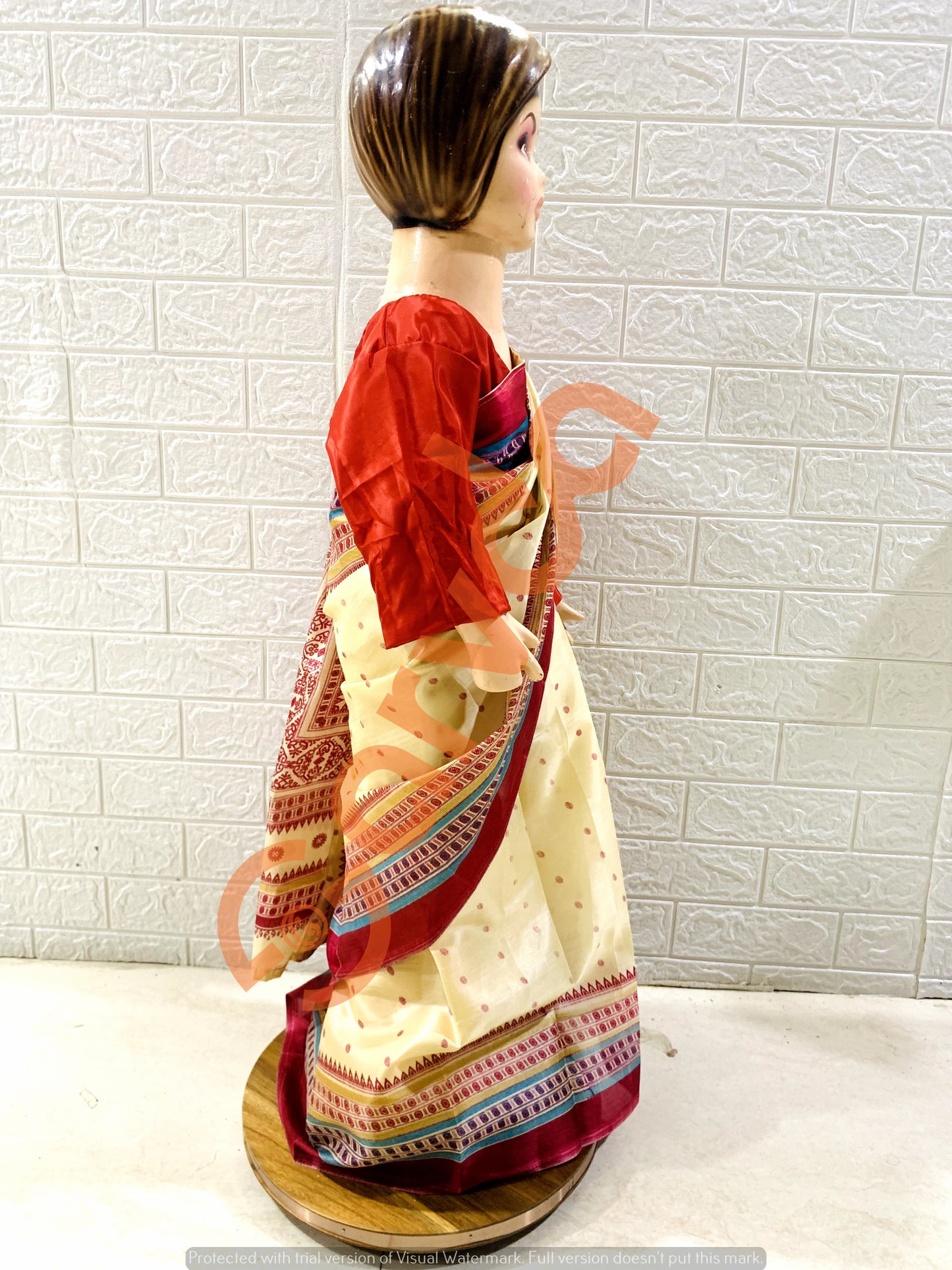 Assam Bihu Saree 5 mtr length with red blouse piece- Silk