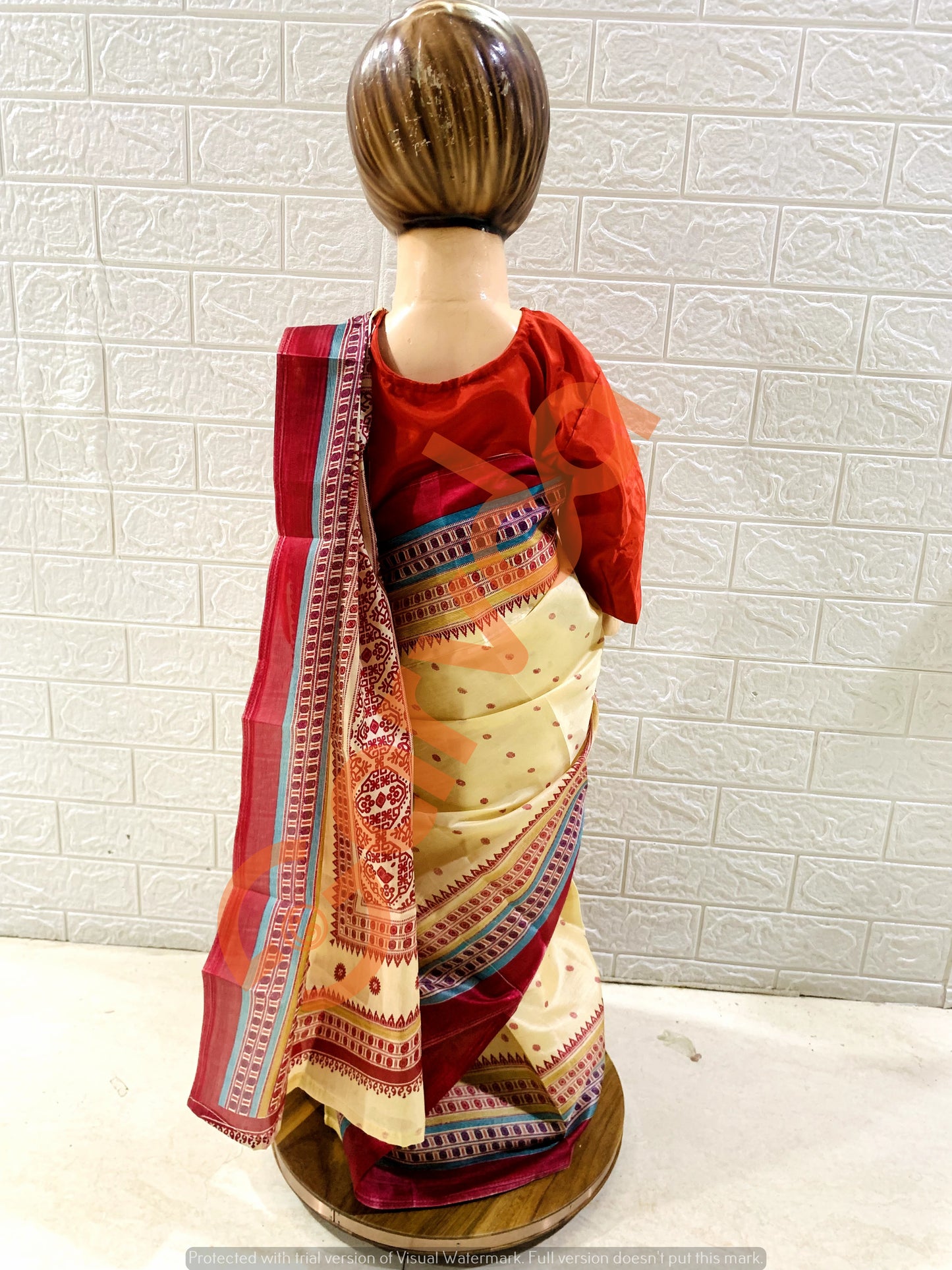 Assam Bihu Saree 5 mtr length with red blouse piece- Silk